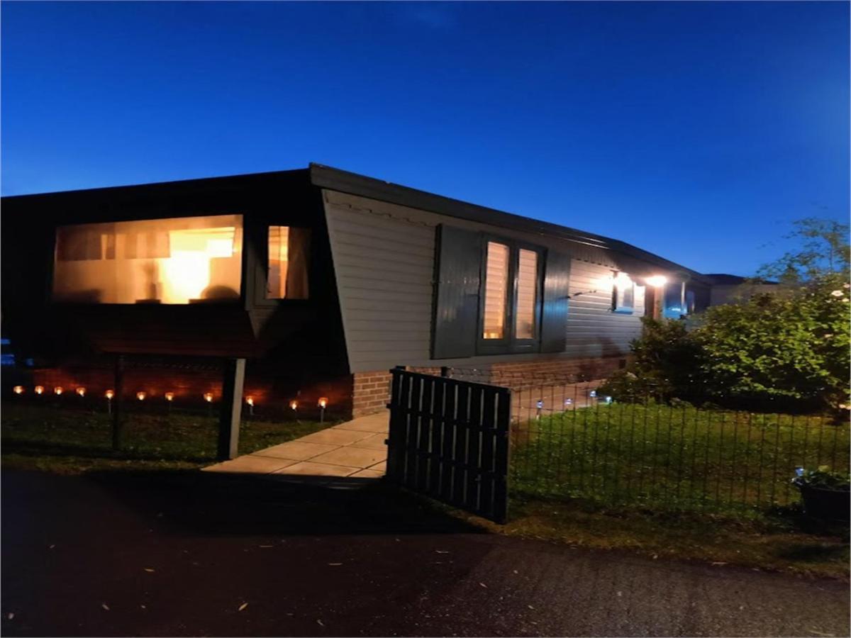 מלון Tiny Beachhouse Belgium, וונדואן מראה חיצוני תמונה